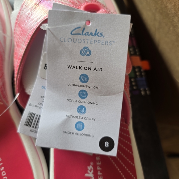 Clarks Pink Cloudsteppers Slip-On Thong Sandals - Picture 8 of 8